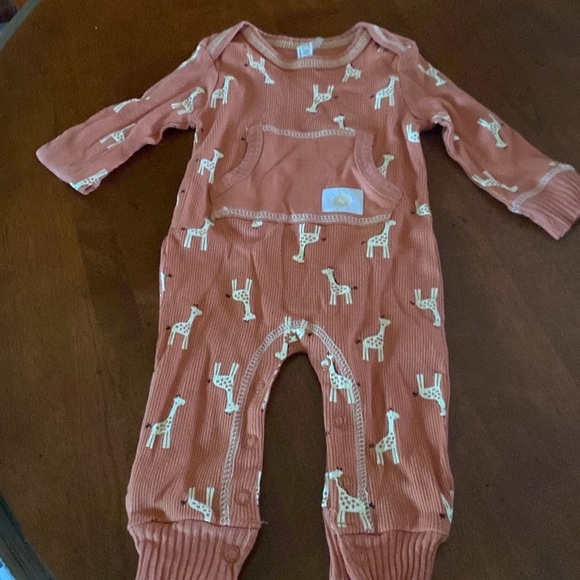 Baby clothes bundle- 3-6 months- NWT - Picture 7 of 7